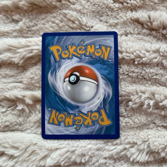 Pokémon Pikachu 25th Anniversary Holographic Card ⚡️ - Picture 2 of 4